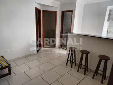 Apartamento com 2 Quartos para alugar, 45m² no Cidade Jardim, São Carlos