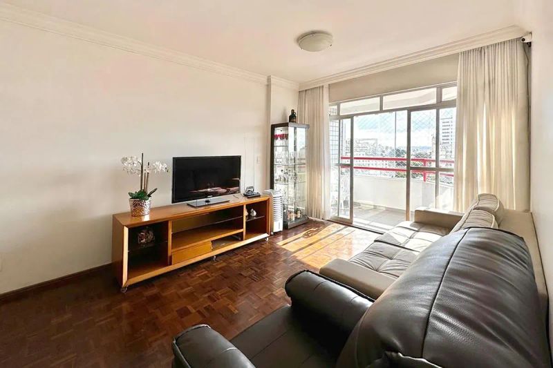 Apartamento com 3 quartos — Santo Agostinho, Belo Horizonte