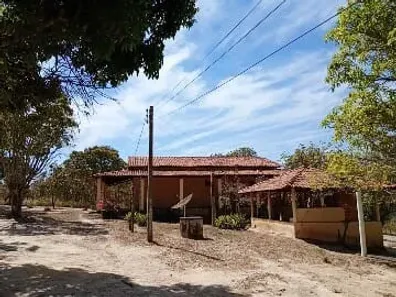 Fazenda/Sítio com 3 Quartos à venda, 1300000m² no , Três Marias