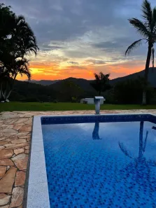 Fazenda/Sítio com 4 Quartos à venda, 6800m² no Centro, Nazaré Paulista