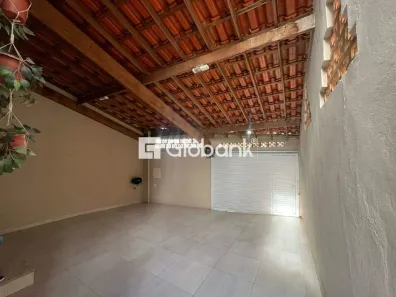 Casa com 2 Quartos à venda, 80m² no João Alves, Montes Claros