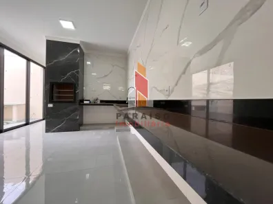 Casa com 3 Quartos à venda, 167m² no Marta Helena, Uberlândia