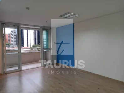 Sala Comercial à venda, 44m² no Chácara Santo Antônio (Zona Sul), São Paulo