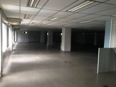 Sala Comercial para venda ou aluguel, 350m² no Caminho das Árvores, Salvador