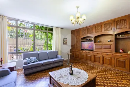 Sobrado com 3 Quartos à venda, 197m² no Vila Madalena, São Paulo