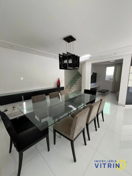 Casa com 4 quartos — Santa Terezinha, Belo Horizonte
