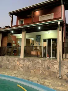 Sobrado com 3 Quartos à venda, 224m² no Loteamento Valparaiba, Guararema