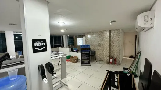 Sala Comercial para alugar, 180m² no Comércio, Salvador