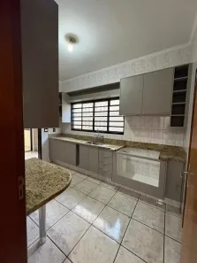 Casa com 4 Quartos à venda, 250m² no São José, Franca