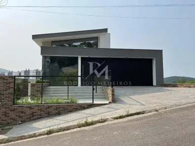 Casa com 3 Quartos à venda, 285m² no Pedra Branca, Palhoça