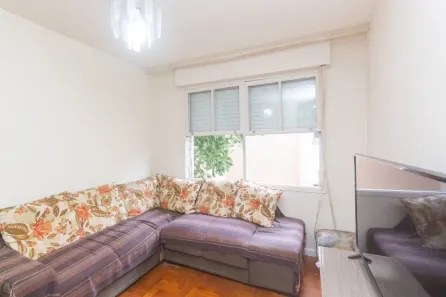 Apartamento com 3 Quartos para alugar, 80m² no Jardim Botânico, Porto Alegre