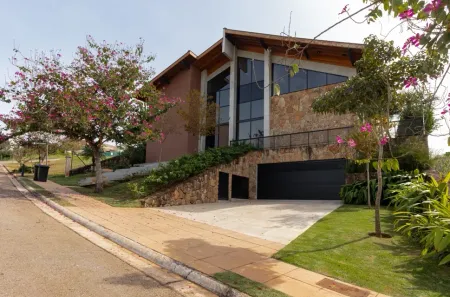 Sobrado com 4 Quartos à venda, 600m² no Capela do Barreiro, Itatiba