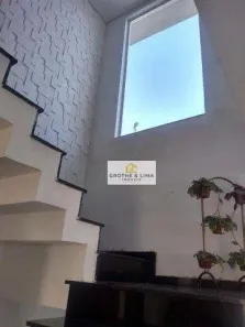 Sobrado com 4 Quartos à venda, 272m² no Jardim Oásis, Taubaté