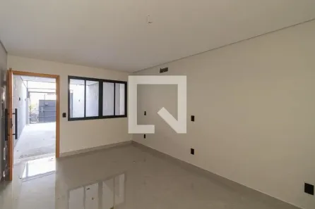 Casa com 3 Quartos à venda, 170m² no Vila Granada, São Paulo