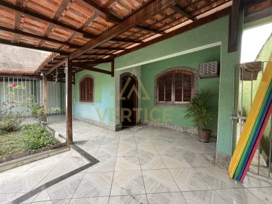 Casa com 3 Quartos à venda, 170m² no São Luiz, Volta Redonda
