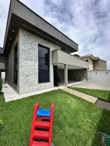 Casa com 4 Quartos à venda, 240m² no Jardim Atlântico, Goiânia