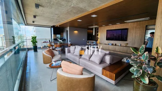 Apartamento com 3 Quartos à venda, 167m² no Jardim das Acácias, São Paulo