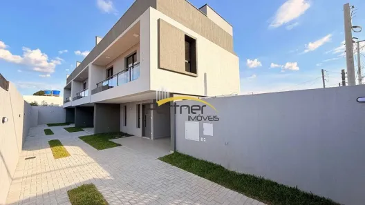 Sobrado com 3 Quartos à venda, 146m² no Capão Raso, Curitiba