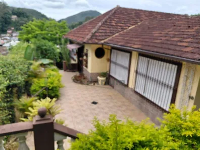 Casa com 5 Quartos à venda, 197m² no Coronel Veiga, Petrópolis