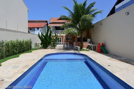 Sobrado com 4 Quartos à venda, 254m² no Estancia Sao José, Peruíbe