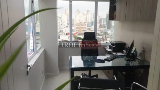 Sala Comercial para alugar, 34m² no Centro, Itajaí