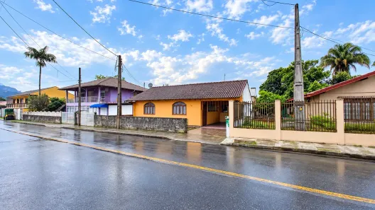 Casa com 3 Quartos à venda, 120m² no Rio Bonito (Pirabeiraba), Joinville