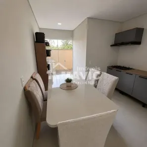 Sobrado com 2 Quartos para alugar, 81m² no Centro Norte, Schroeder