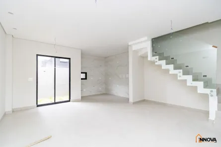 Casa de Condomínio com 3 Quartos à venda, 135m² no Guabirotuba, Curitiba