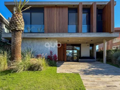 Sobrado com 6 Quartos à venda, 484m² no XANGRI-LÁ, Xangri-lá