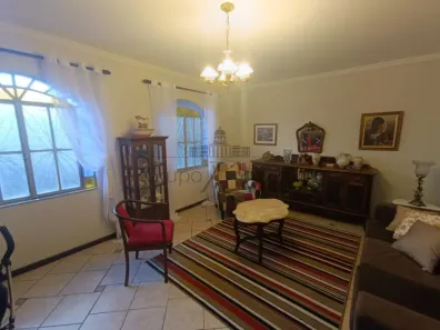 Sobrado com 4 Quartos à venda, 230m² no Jardim Oswaldo Cruz, São José dos Campos