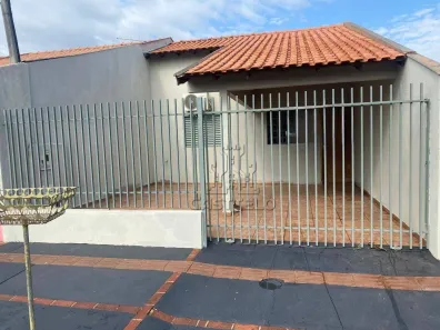Casa com 2 Quartos à venda, 80m² no Califórnia, Londrina