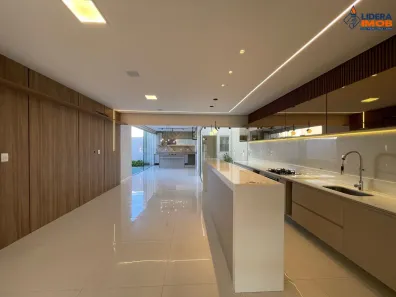 Casa de Condomínio com 3 Quartos à venda, 250m² no SIM, Feira de Santana