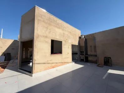Casa com 2 Quartos à venda, 80m² no Novo Delfino, Montes Claros