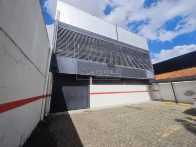 Ponto Comercial para alugar, 717m² no Hauer, Curitiba