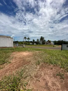 Lote/Terreno à venda, 400m² no Condomínio Riviera de Santa Cristina XIII, Paranapanema