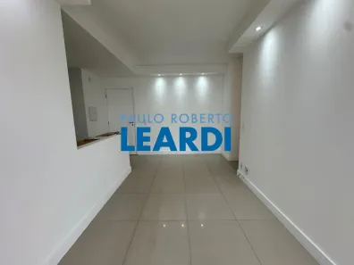 Apartamento com 2 Quartos à venda, 55m² no Vila Anastácio, São Paulo