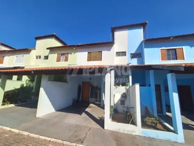 Sobrado com 2 Quartos à venda, 66m² no Jardim Santa Maria II, São Carlos