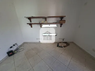Sobrado com 3 Quartos para alugar, 330m² no Tubalina, Uberlândia