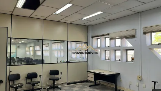 Sala Comercial para alugar, 300m² no Distrito Industrial, Jundiaí