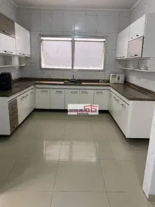 Sobrado com 6 Quartos para alugar, 300m² no Vila Carolina, São Paulo