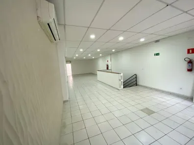 Ponto Comercial para alugar, 550m² no Vila Andrade, São Paulo