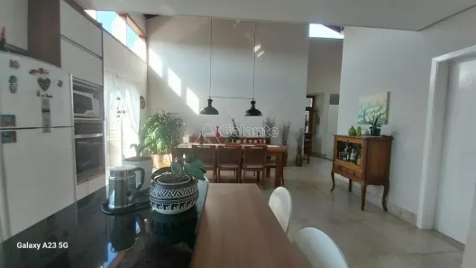 Casa de Condomínio com 3 Quartos à venda, 219m² no Parque das Quaresmeiras, Campinas