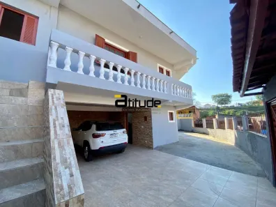 Casa com 3 Quartos para alugar, 250m² no Vila Conceição, Barueri