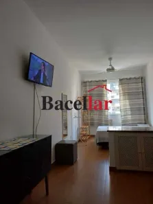 Kitnet com 1 Quarto à venda, 27m² no Copacabana, Rio de Janeiro