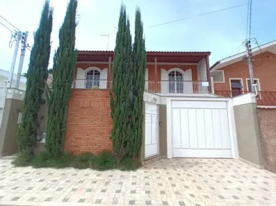 Casa com 4 Quartos à venda, 244m² no Parque Primavera, Poços de Caldas