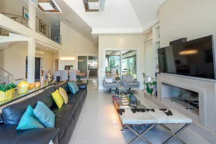 Casa de Condomínio com 3 Quartos à venda, 350m² no Estância Velha, Canoas