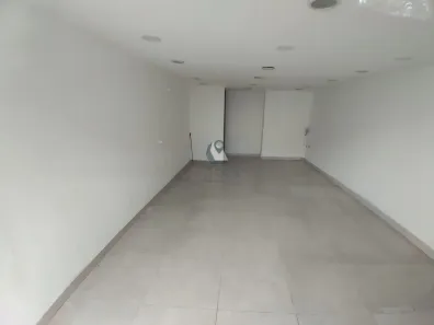 Ponto Comercial para alugar, 35m² no Centro, Nilópolis