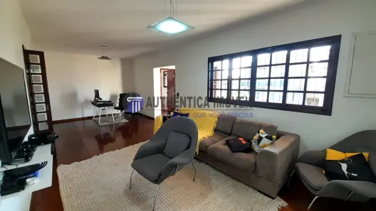 Casa com 3 Quartos à venda, 337m² no Jardim das Flores, Osasco