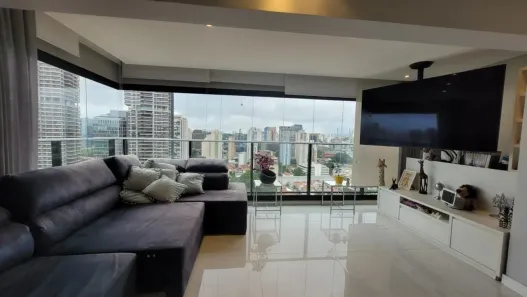 Apartamento com 3 Quartos para alugar, 145m² no Jardim das Acácias, São Paulo