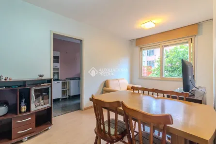 Apartamento com 2 Quartos à venda, 59m² no Vila Ipiranga, Porto Alegre